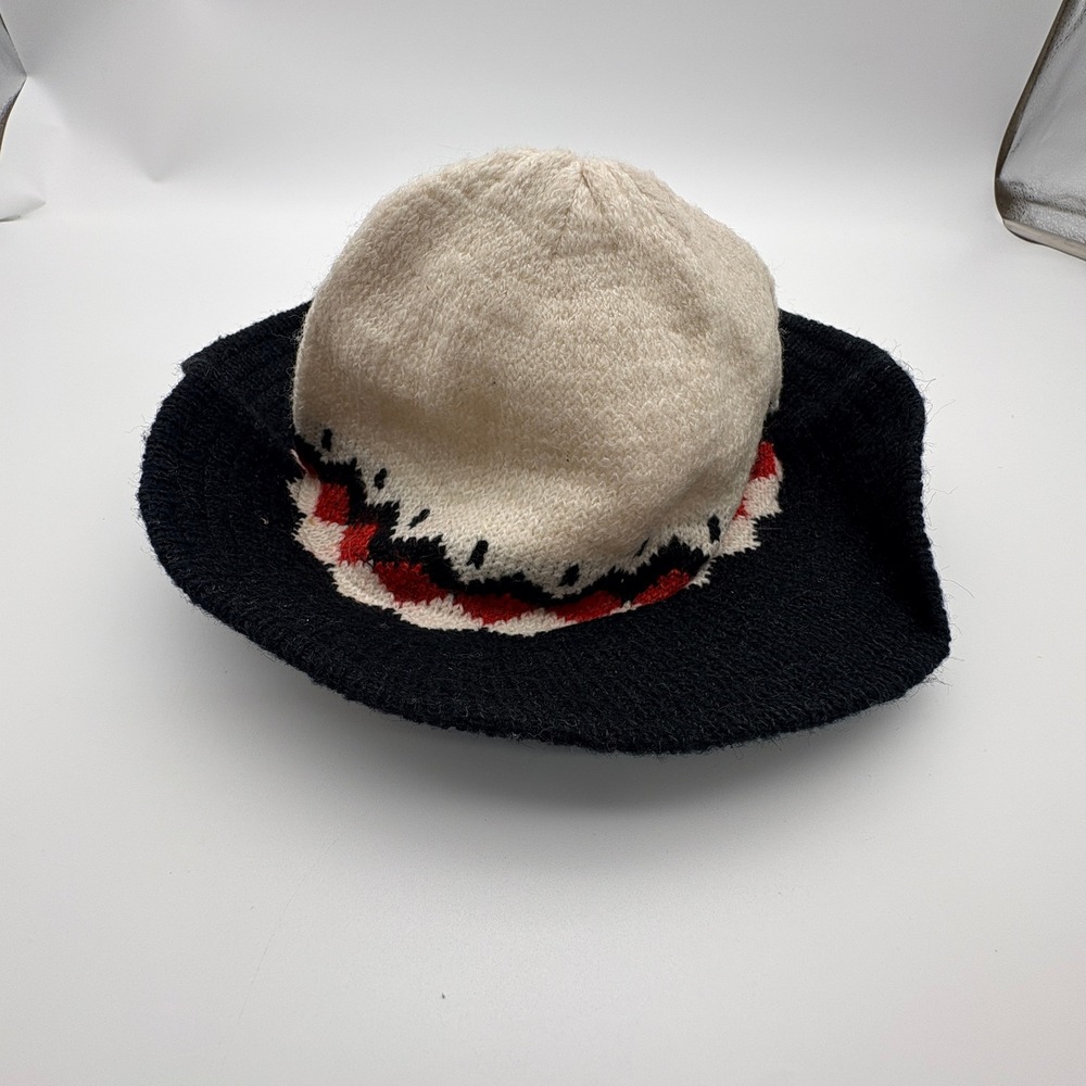 Betmar Vintage Knit Bucket Hat Made in Italy‎ Fair Isle Black Cream Red Women